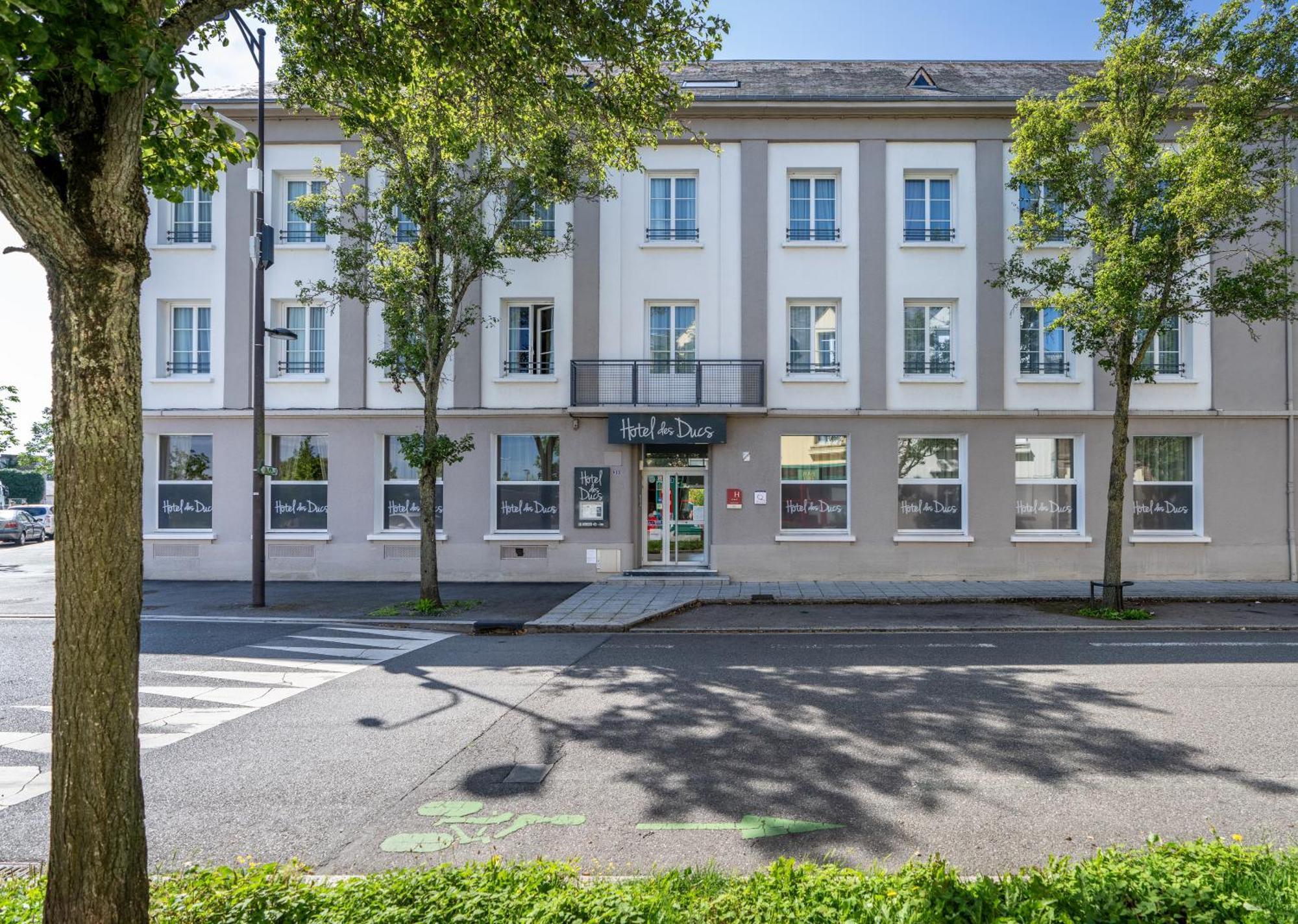 Hotel Des Ducs Alençon Exteriér fotografie